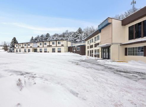 Econo Lodge Manistee