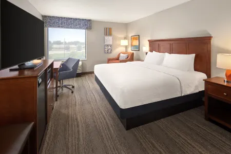 Hampton Inn Minneapolis NW Maple Grove Отели в г. Мейпл-Гров