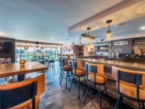 DoubleTree by Hilton McLean Tysons Các khách sạn ở Tysons