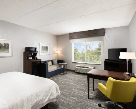 Hampton Inn & Suites by Hilton Barrie Hotels in Barrie