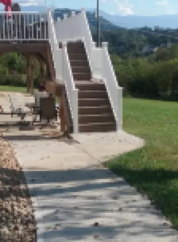 1 Br Full Kitchen Starting at $99Mountain Views, Pet Friendly on 4 Acres!