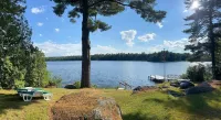 Peaceful Waterfront Toddy Pond Retreat