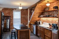 The Carriage House at Parker's Place