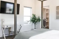 Newly Built Home with Mountain Views perfect for your next Desert Escape