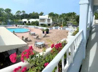 Resort style vacation, 2BR/2BA condo in the heart of Naples: 8min to the beach