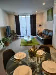 2 B/R modern apartment free parking prime location Canberra Hotel a Griffith
