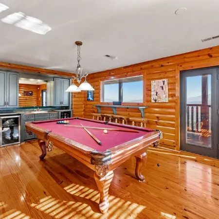 Majestic views of the Smokies, Pro movie theater w/ 16 foot screen, Hot tub