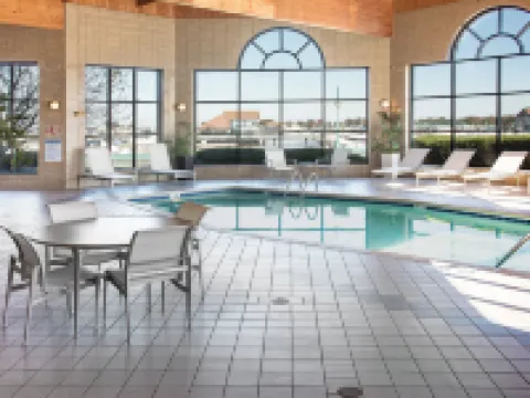 DoubleTree by Hilton Racine Harbourwalk Hotels in Racine