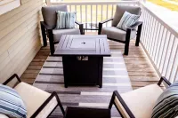 Hollow Hideaway is Just the Place if You Looking to Get Away and Relax.