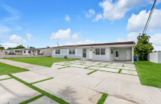 House is 15 min from anywhere. Miami Children Hospital, 8 miles MIA