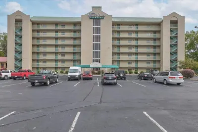 Heart of Pigeon Forge! Close to Dollywood and attractions plus restaurants