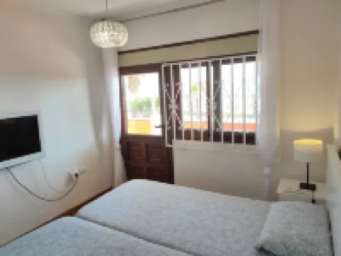 En Playa de Las Vistas. Veramar. Free Parking, Pool!