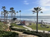 5-Star Family Getaway ~ Splendid Ocean Views ~ Walk to Beach