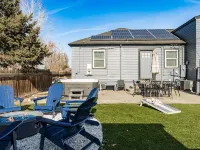 ARCADE - FIRE PIT - HOT TUB - BACKYARD GAMES - OLDE TOWN HISTORIC DISTRICT Hotels in Arvada