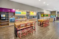 Home2 Suites by Hilton Batesville - breakfast