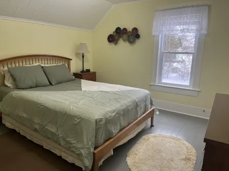 Comfortable home in the heart of the Keweenaw! Отели в г. Куино Каунти