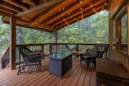 2Min to Ski! Dogsok Wood Stove Grill Fire Pit Hike