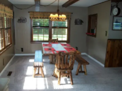 Spacious newly remodeled pet-friendly home