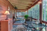 Luxury Retreat Overlooking the 11th Tee at Whitepath Golf Course in Ellijay