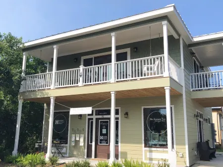 Loft Lodging in Apalachicola Отели рядом с достопримечательностью «Парк Сифуд Ландинг»