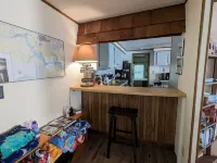 Sunrise Cottage on Lake Gaston is great for families and fishermen alike! Hotels in Mecklenburg County