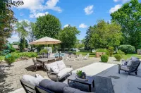 Lake Retreat Near State Park — Seasonal Pool, Hot Tub, Boat Dock, Dogs Welcome