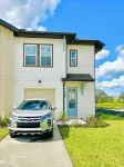 Townhouse in Champions Gate! Close to Disney! Hotel dekat KAY Jewelers