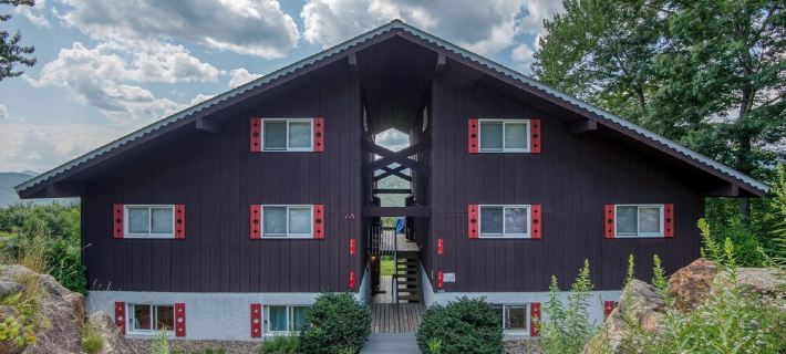 Cozy & Quiet with Mountain Valley Views Отели в г. Бартлетт