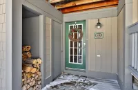 Ski-In/Ski-Out Hike and Swim Okemo Luxury Rustic Condo