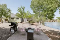 Waterfront A-Frame w/Mtn View, Pool, <15Min to Old Town, Jerome, Vineyards