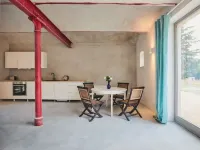 Large Maisonette Apartment "Eisvogel" in Former Stable, 3 Minutes to the Lake Hotels in Zossen
