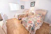 Beachfront Vacation Rental, Beautiful Views from the 3rd story balcony. Hotels near Howard E. Futch Memorial Park at Paradise Beach