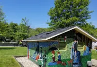 Blueberry Cotg, Saugatuck. Walk downtown. Clean, crisp, colorful, convenient.