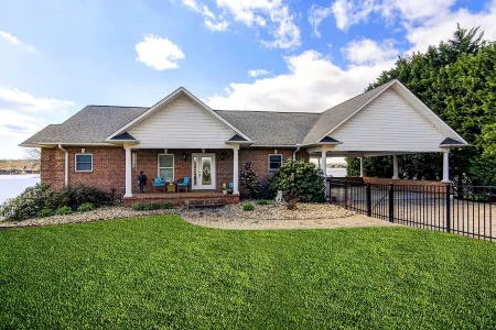 #1 Rated Vacation Home w/ Deep Water on the Main Channel