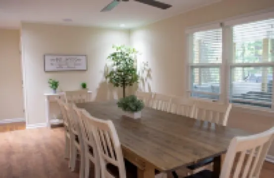Alabama University Events, 5 bdrm Home by Lake, sleeps 14, 5 mil to Bryant/Denny