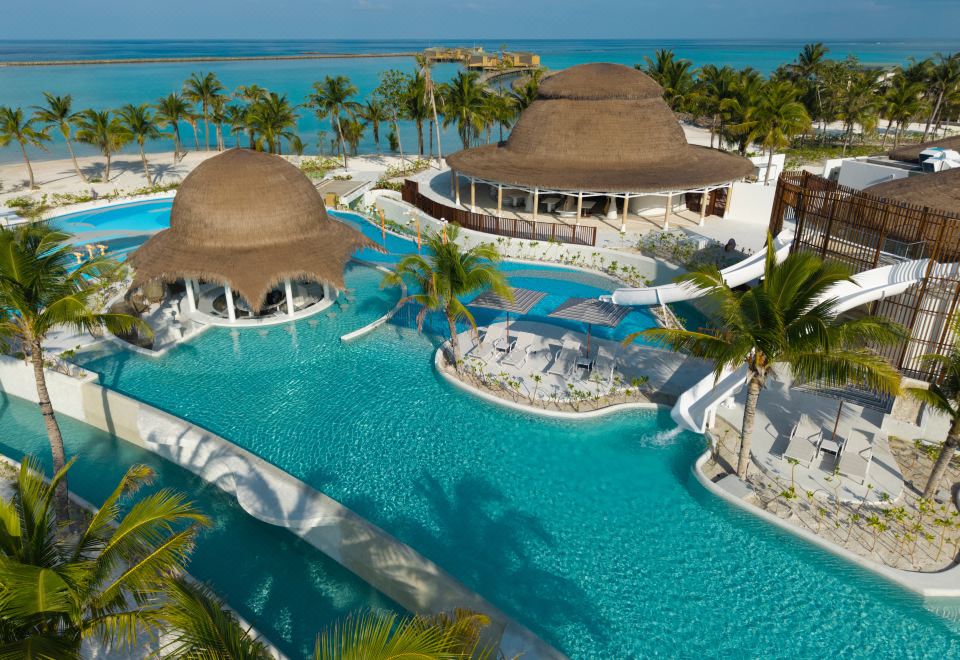 센타라 미라지 라군 몰디브 수영장