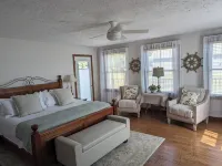 Best Location Water Front.Private Dock.Canoe.Kayak.PaddleBoard,GolfCourseCommnty Hotels in Huron