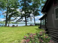 Lakefront cabins for family and friend gatherings