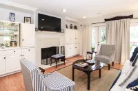 Beautiful Centrally Located Getaway