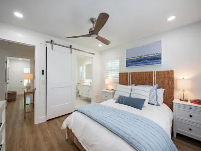 Fully Remodeled Water Front Home with Boat Dock Hotels in der Nähe von Florida Panther National Wildlife Refuge