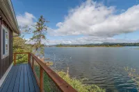 Dog Friendly Puget Island Home on the Columbia River. Winter Rates!!