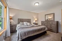 Lake Home, 5 Min to Nisswa, Close to Paul Bunyan State Trail! Near Shops & Golf!