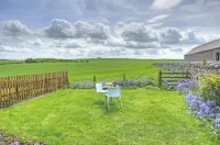 Linnet Cottage (Thornton Farm Cottages - Berwick-upon-Tweed, Northumberland) Hotels in Berwick-Upon-Tweed