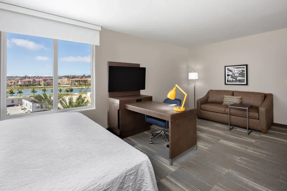 Hampton Inn & Suites San Diego Liberty Station