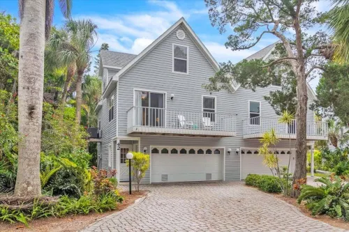 Winter Escape to Sunny 🏝️ 5 min walk to beach! 霍姆斯海灘住宿飯店