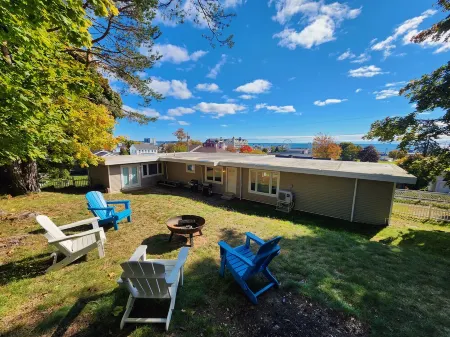 Ocean Views! Walk to the Beach!