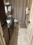 Remodeled WALK-IN Condo Close to 76 Strip No stairs!