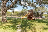 10,000 Sq.Ft Lux Estate on 650 Acres with Amazing Pool, Spa & Hill Country Views