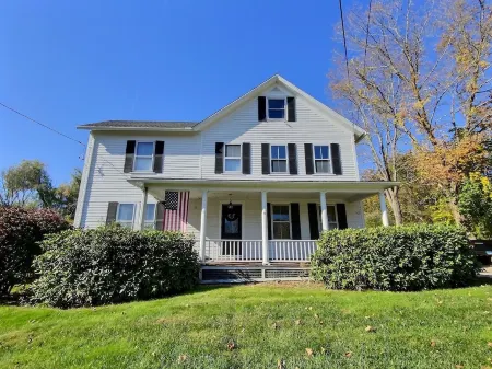 Historic Colonial...Close to Village Green