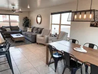 Moab Townhome - Pool - 2Br - Sleeps 8 - Arches